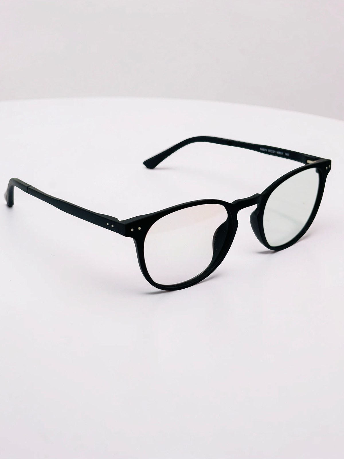NA974 Round Clip-On Eyeglasses – Matte Black