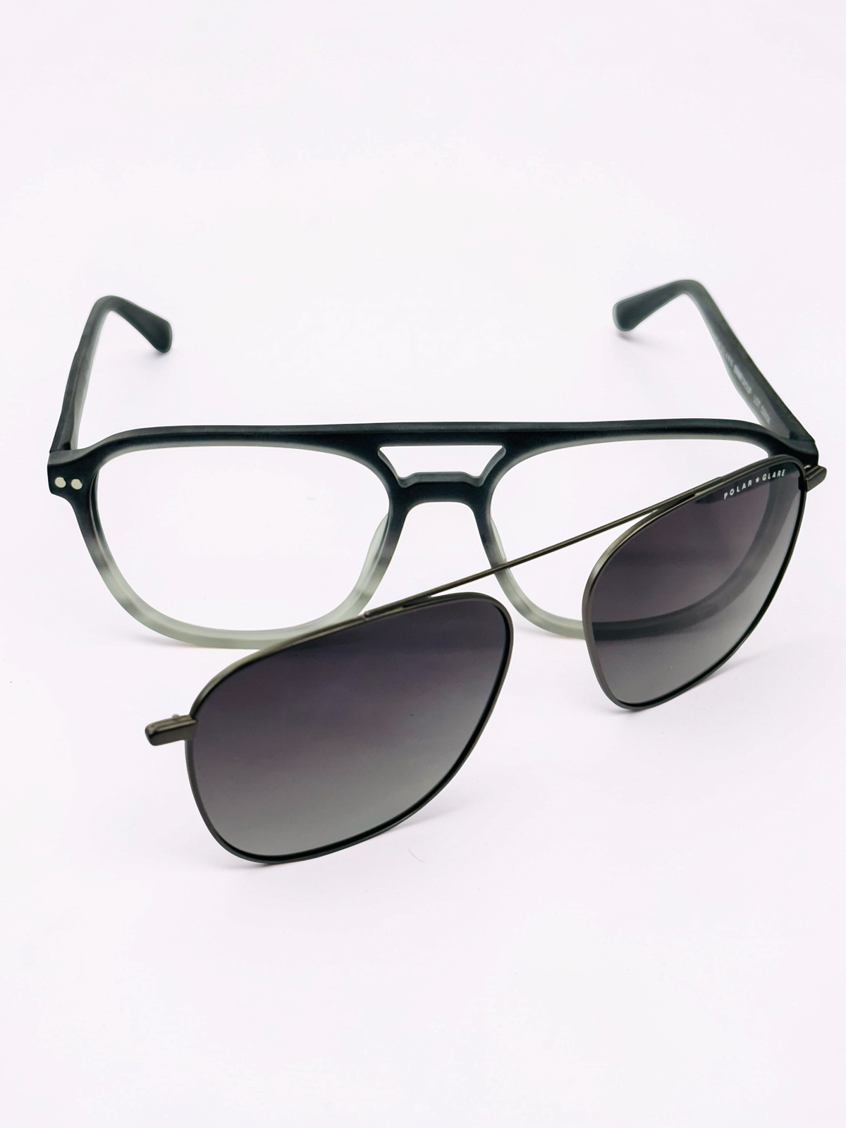 D2604 Square Aviator Clip-On Eyeglasses – Black Grey Gradient