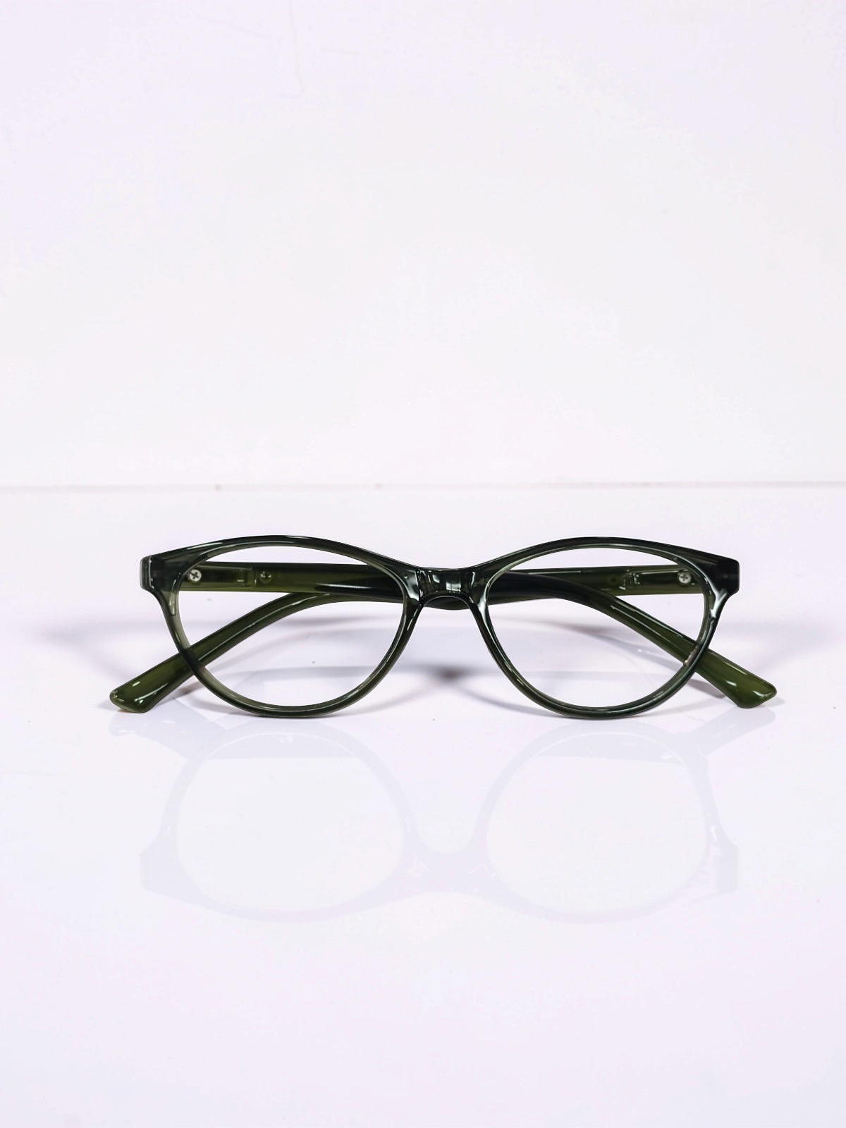Flexible Cat-Eye Optical Frame – Transparent Olive Green