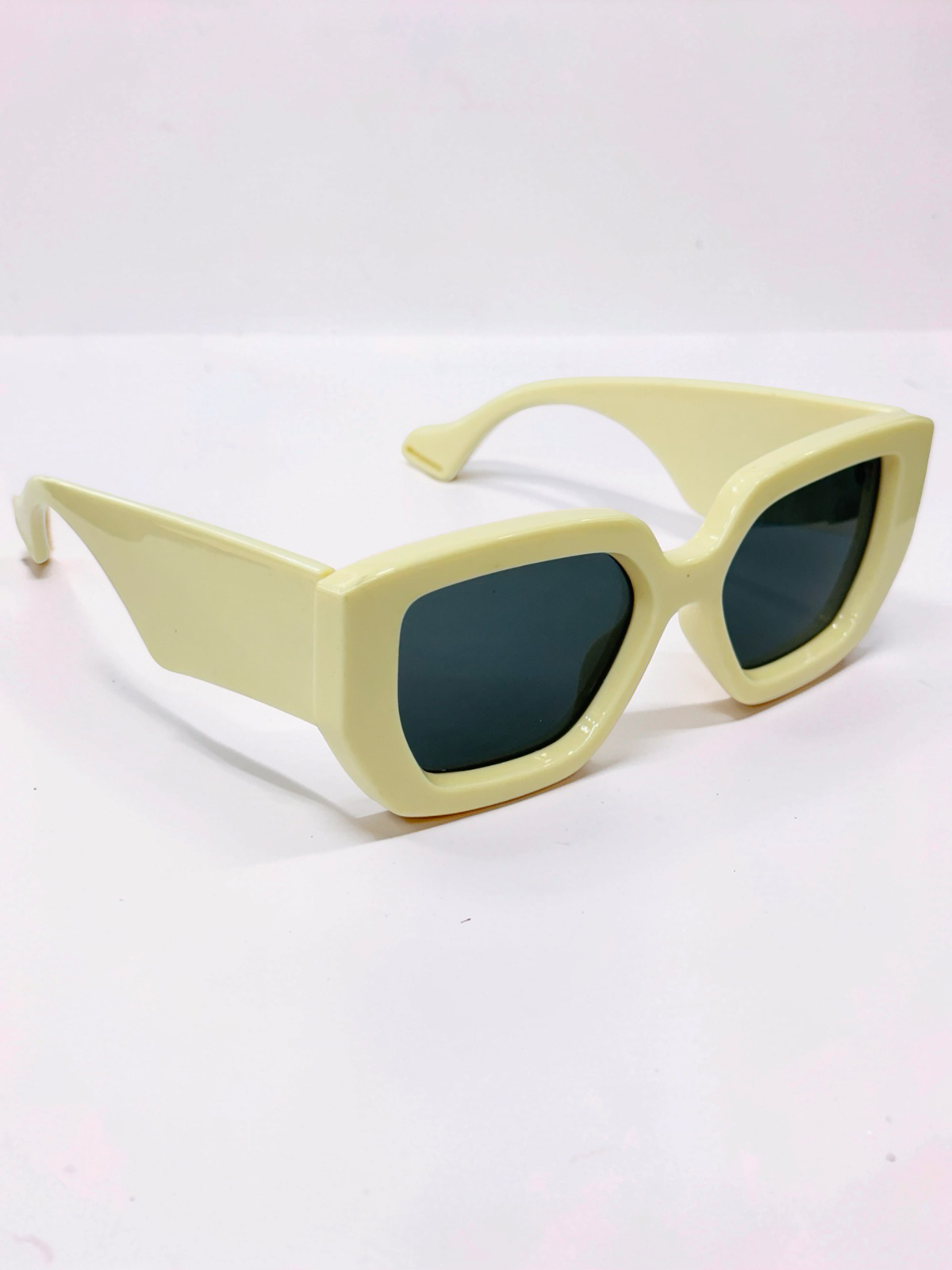 Chunky Geometric Prescription Sunglasses – Cream White
