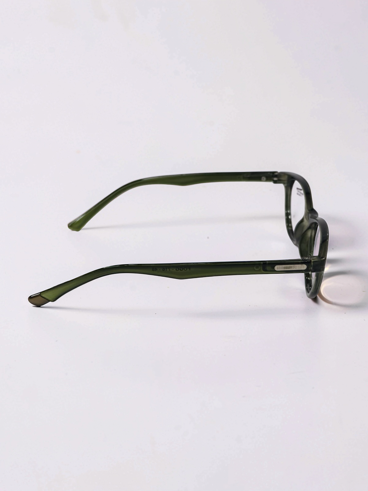 Flexible Cat-Eye Optical Frame – Transparent Olive Green