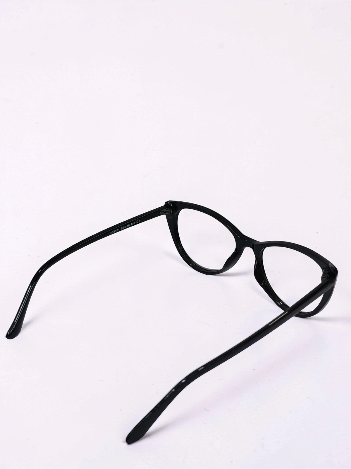 Cat-Eye Flexi Frame – Black